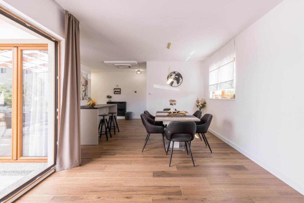 Villa Mamma Mia Kaštela Buitenkant foto