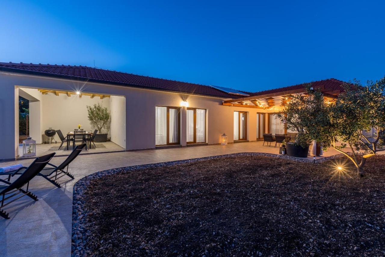 Villa Mamma Mia Kaštela Buitenkant foto