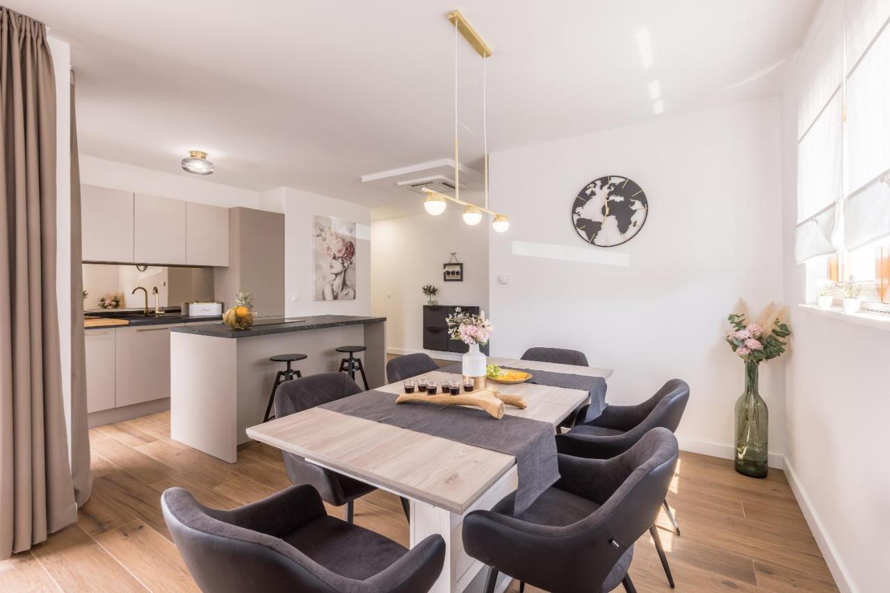 Villa Mamma Mia Kaštela Buitenkant foto